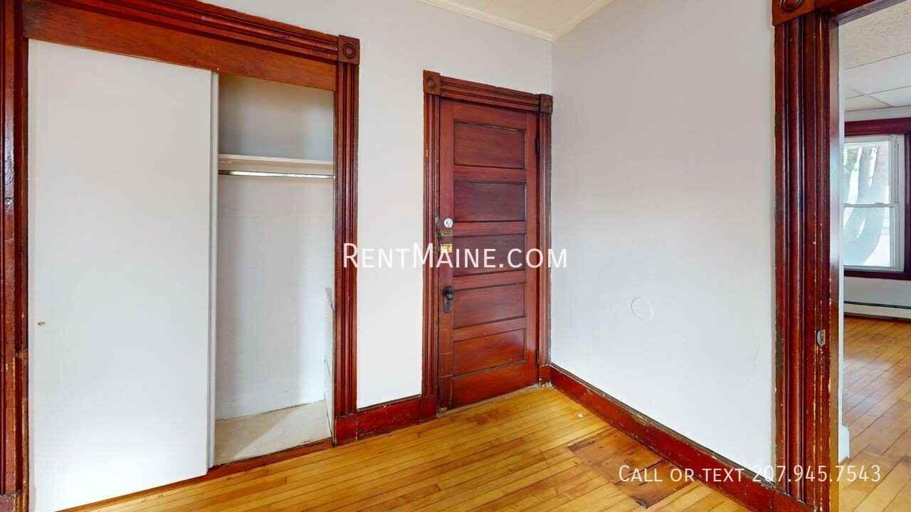 701 Main St #4 - Photo 6 of 11