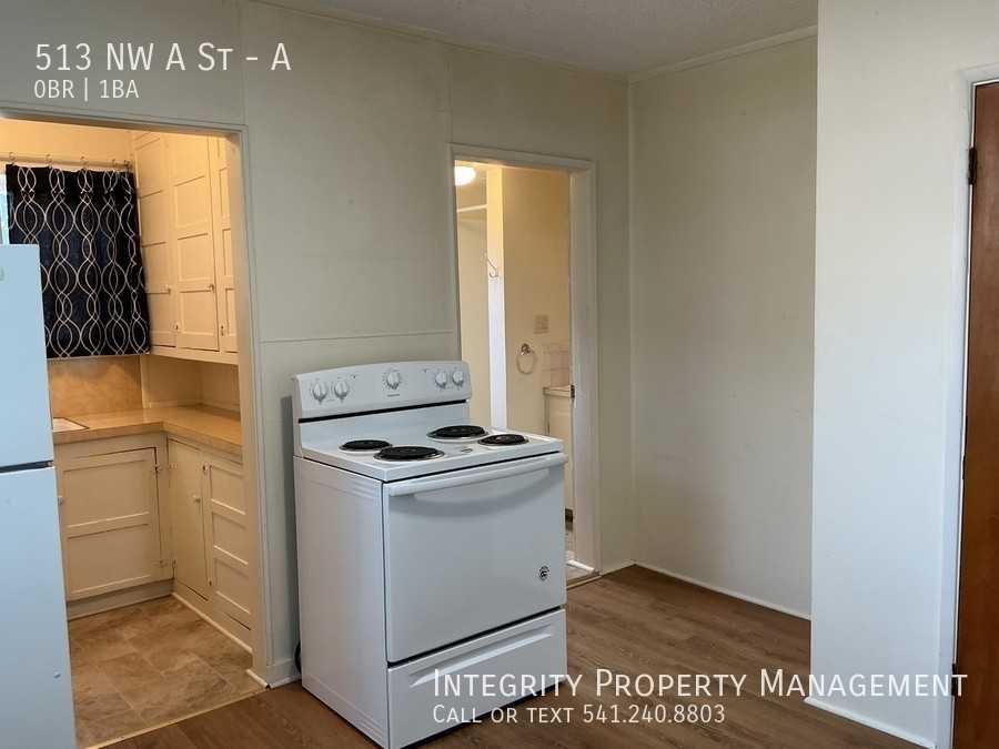 513 Nw A St #A - Photo 5 of 11