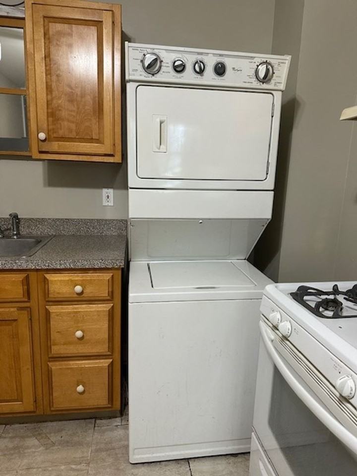 162 E Louther St - Photo 6 of 14