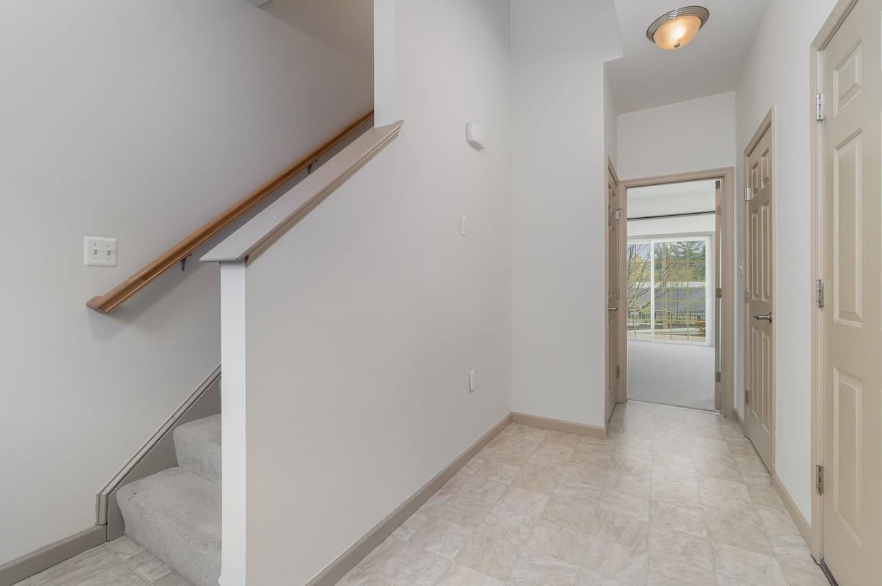 11 Indiana Cir - Photo 4 of 32