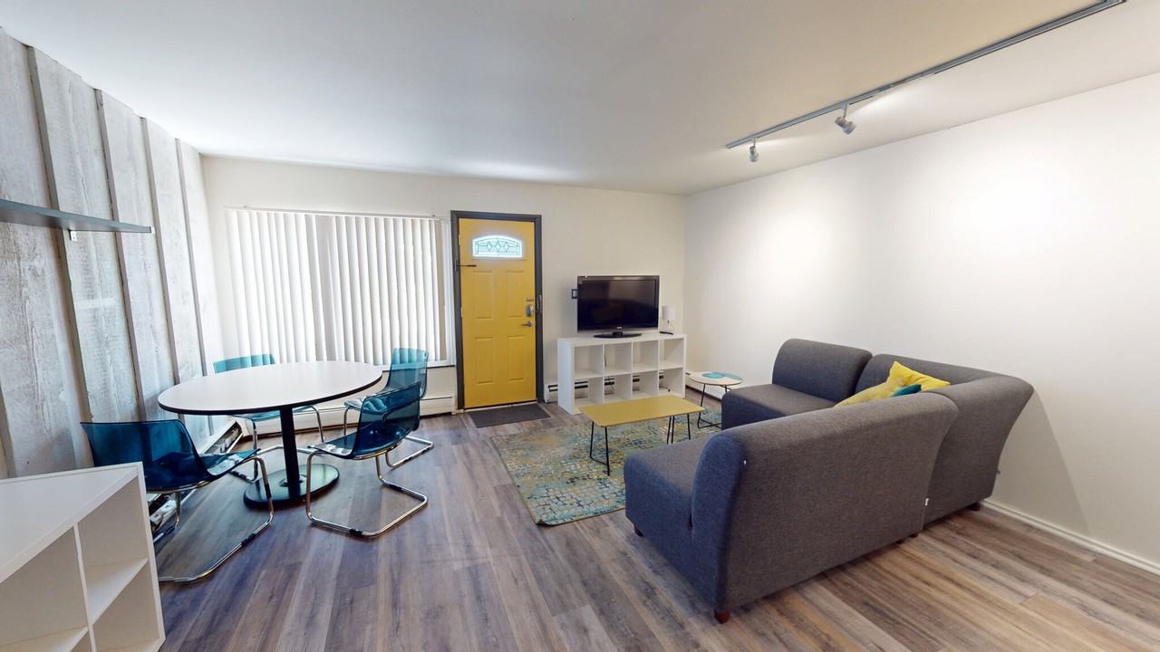 1224 Washtenaw Ct #1224-17 - Photo 4 of 5