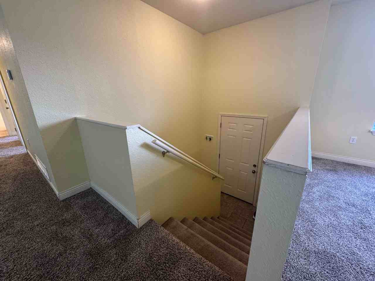 121 Kale Ct - Photo 4 of 40
