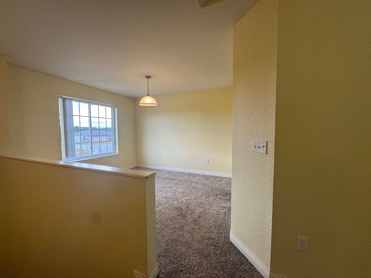 121 Kale Ct - Photo 5 of 40