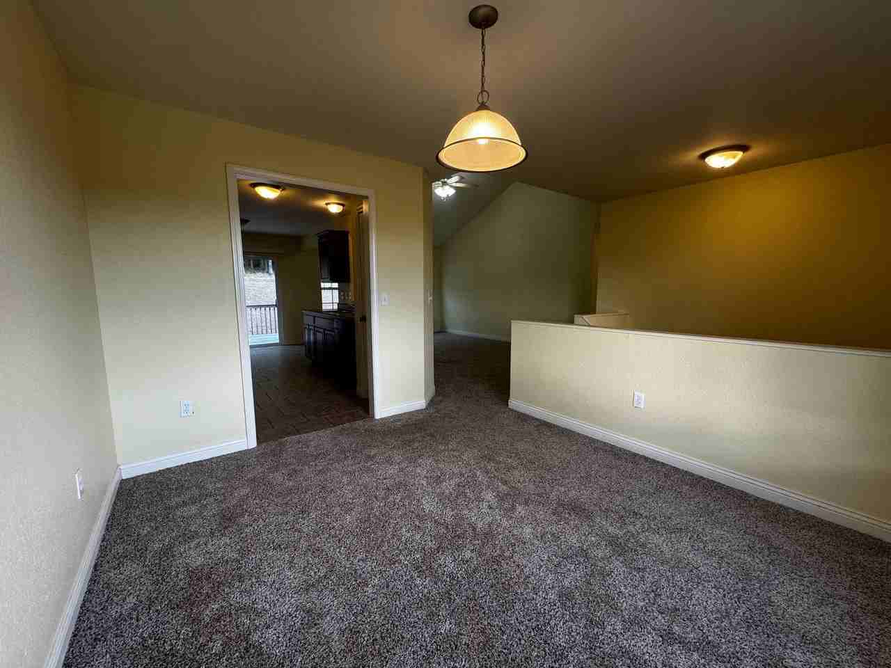 121 Kale Ct - Photo 7 of 40
