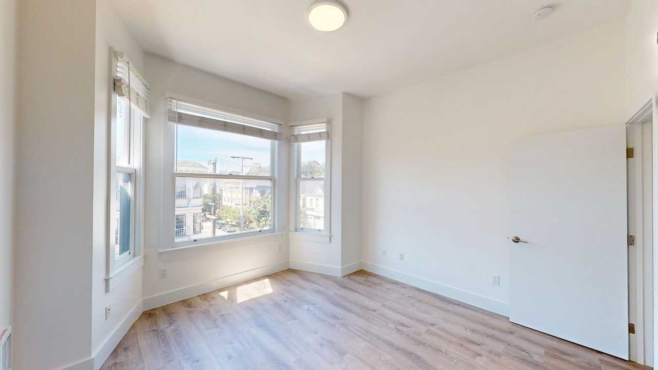1591 Page St #303 - Photo 7 of 13