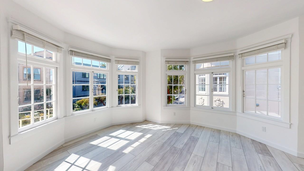 946 Hayes St #15 - Photo 2 of 16