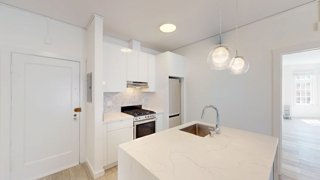 946 Hayes St #15 - Photo 6 of 16