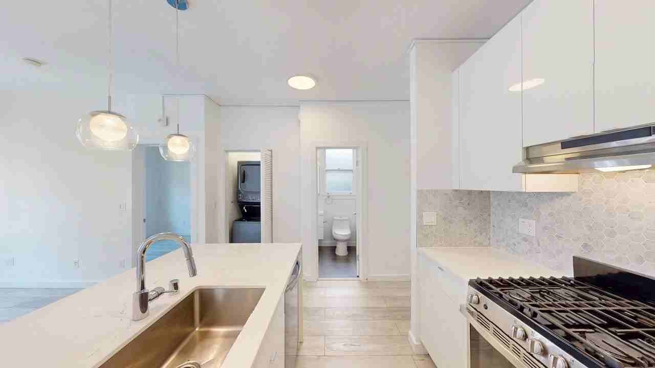 946 Hayes St #15 - Photo 7 of 16