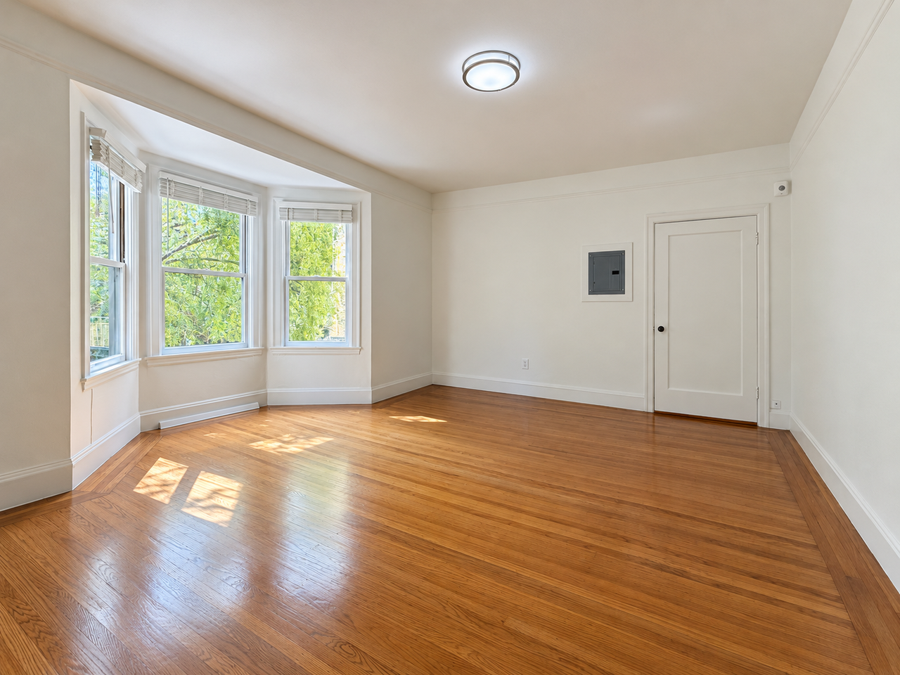 230 Central Ave #18