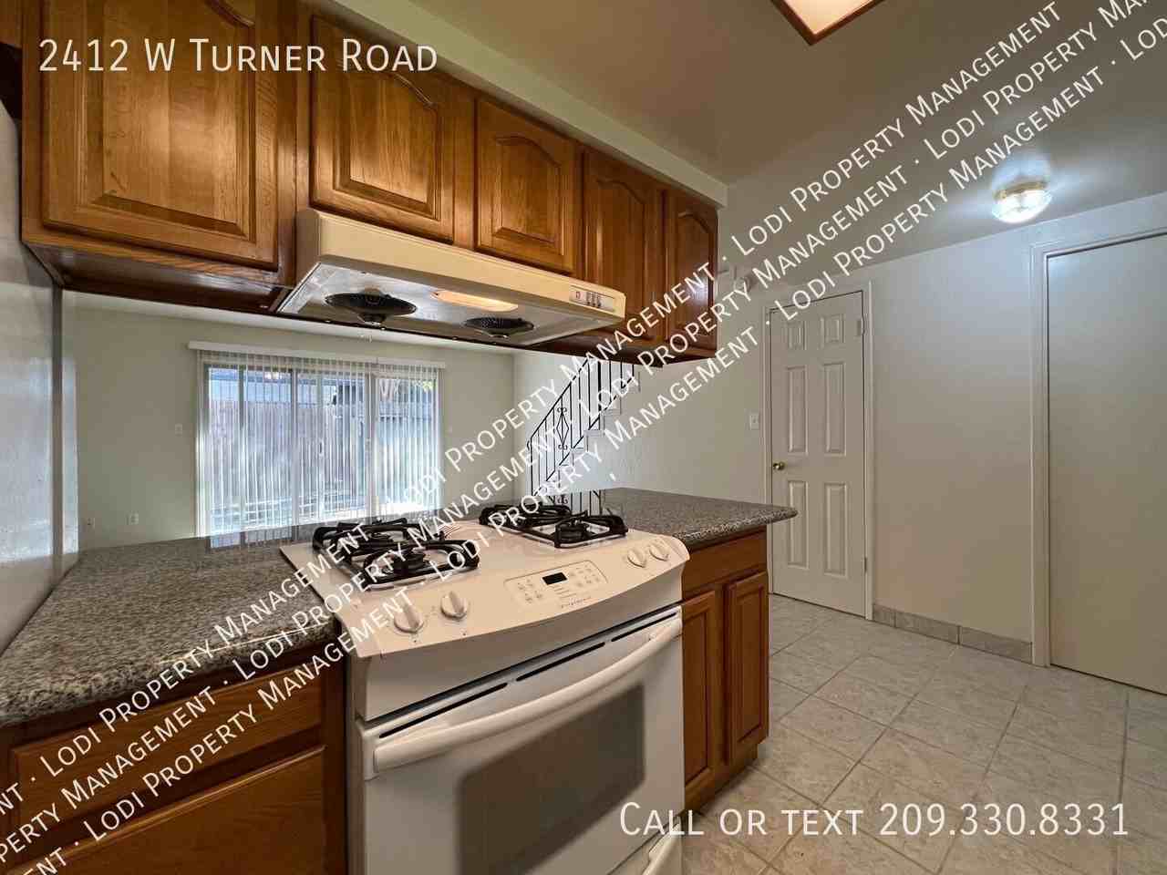 2412 W Turner Rd - Photo 3 of 24