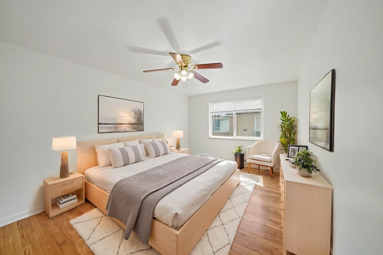 1443 Jasmine St - Photo 5 of 10