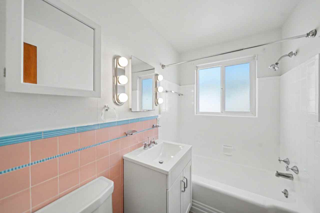 1443 Jasmine St - Photo 6 of 10
