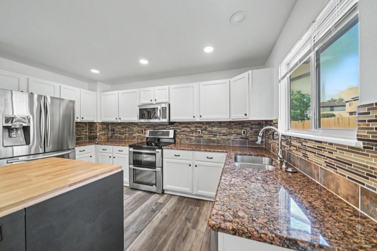21497 E Crestridge Pl - Photo 4 of 18