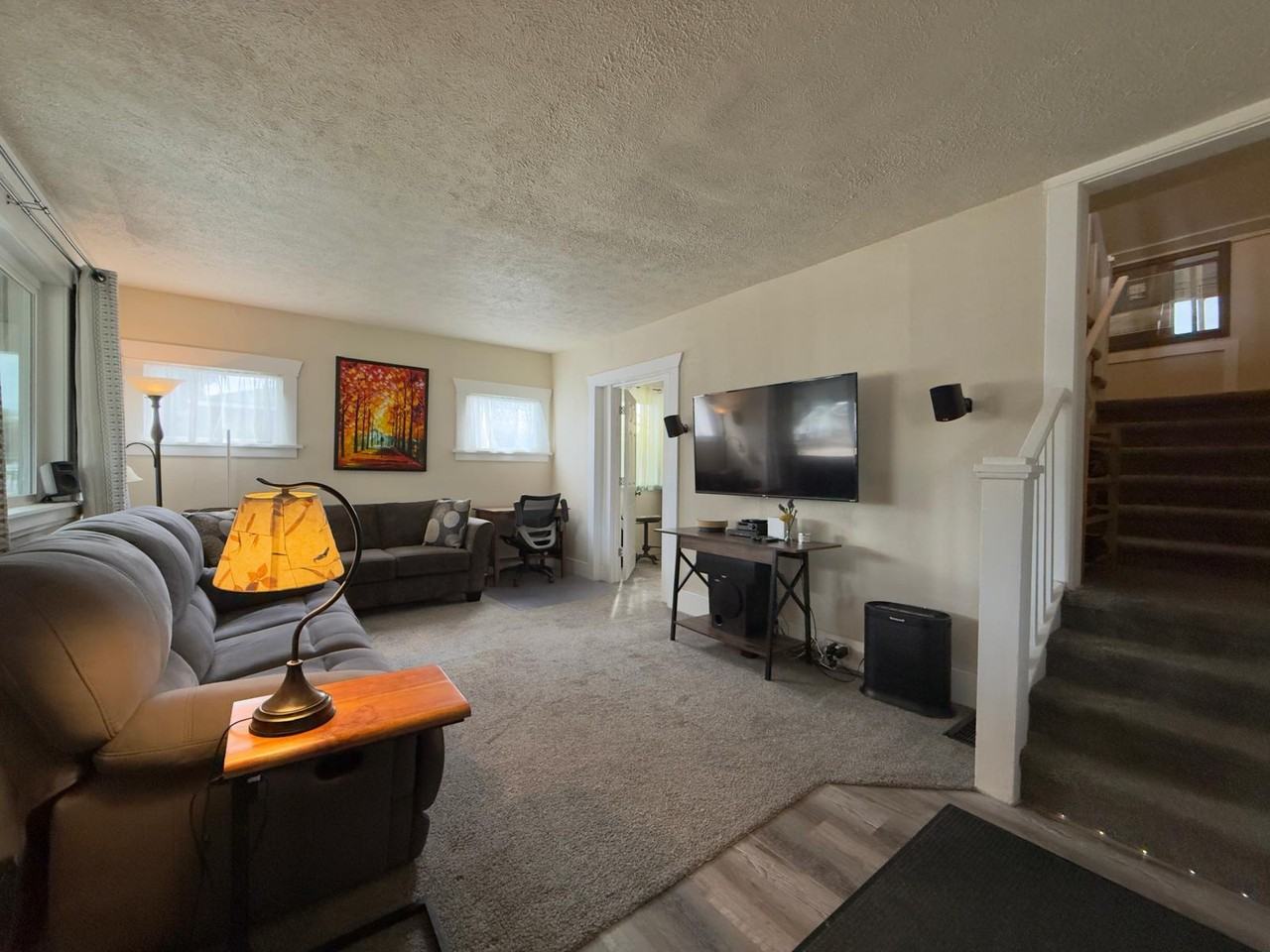 3118 E 32nd Ave - Photo 4 of 23