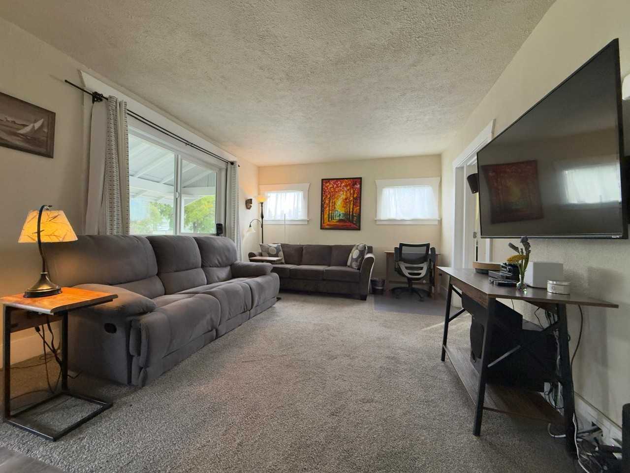 3118 E 32nd Ave - Photo 5 of 23