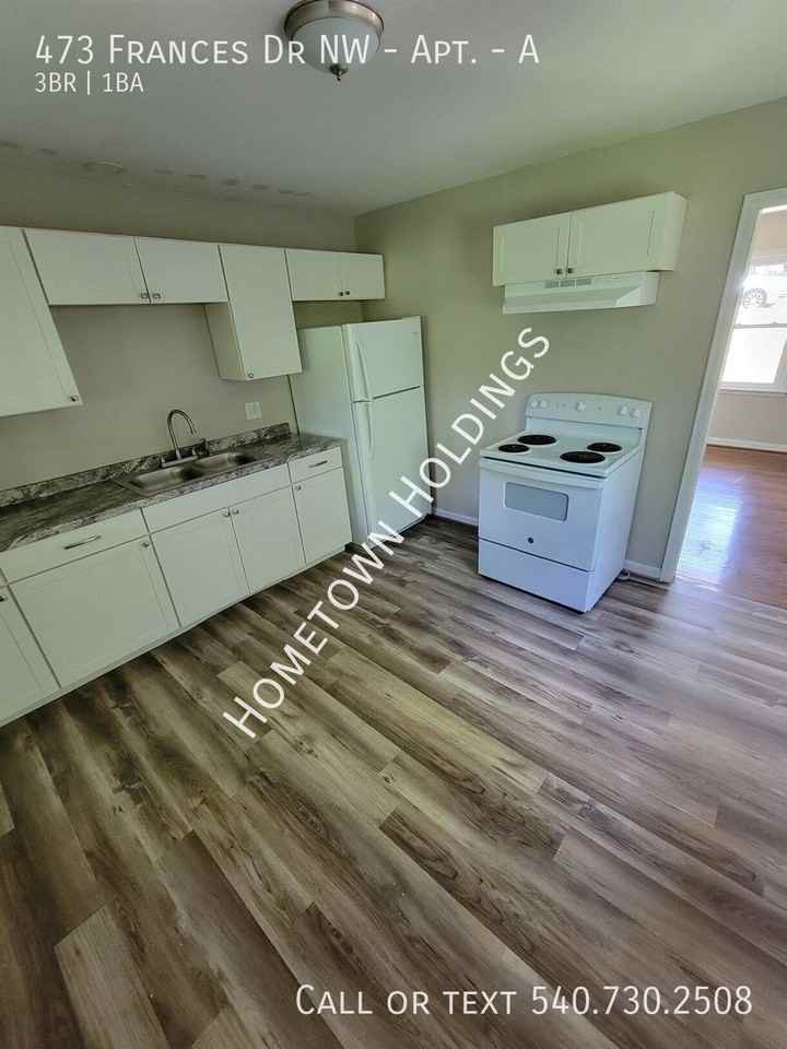 473 Frances Dr Nw #A - Photo 3 of 14