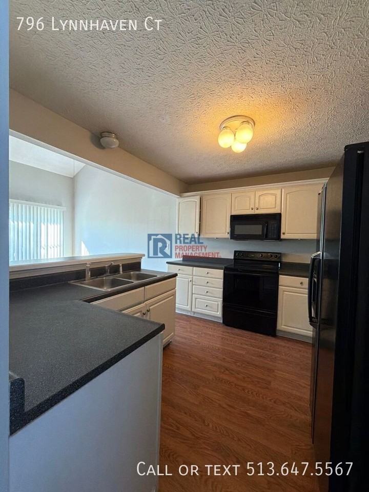 796 Lynnhaven Ct - Photo 5 of 40