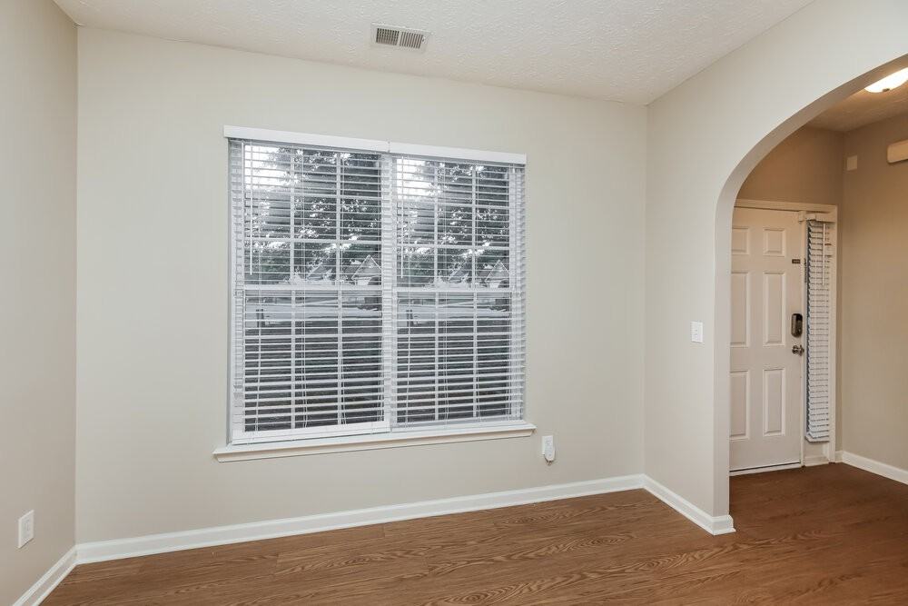 5402 Somer Mill Rd - Photo 5 of 17