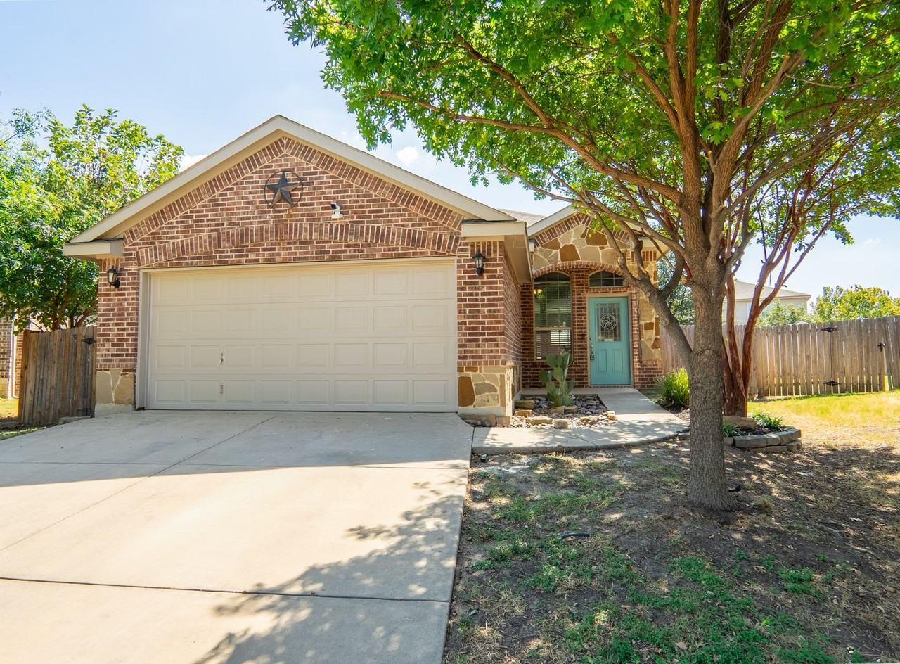 4629 Thistle Creek Ct - Photo 2 of 19