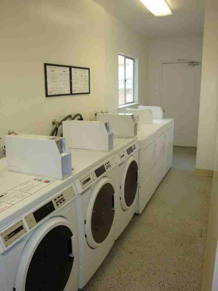 310 W Chapel St #L - Photo 7 of 8