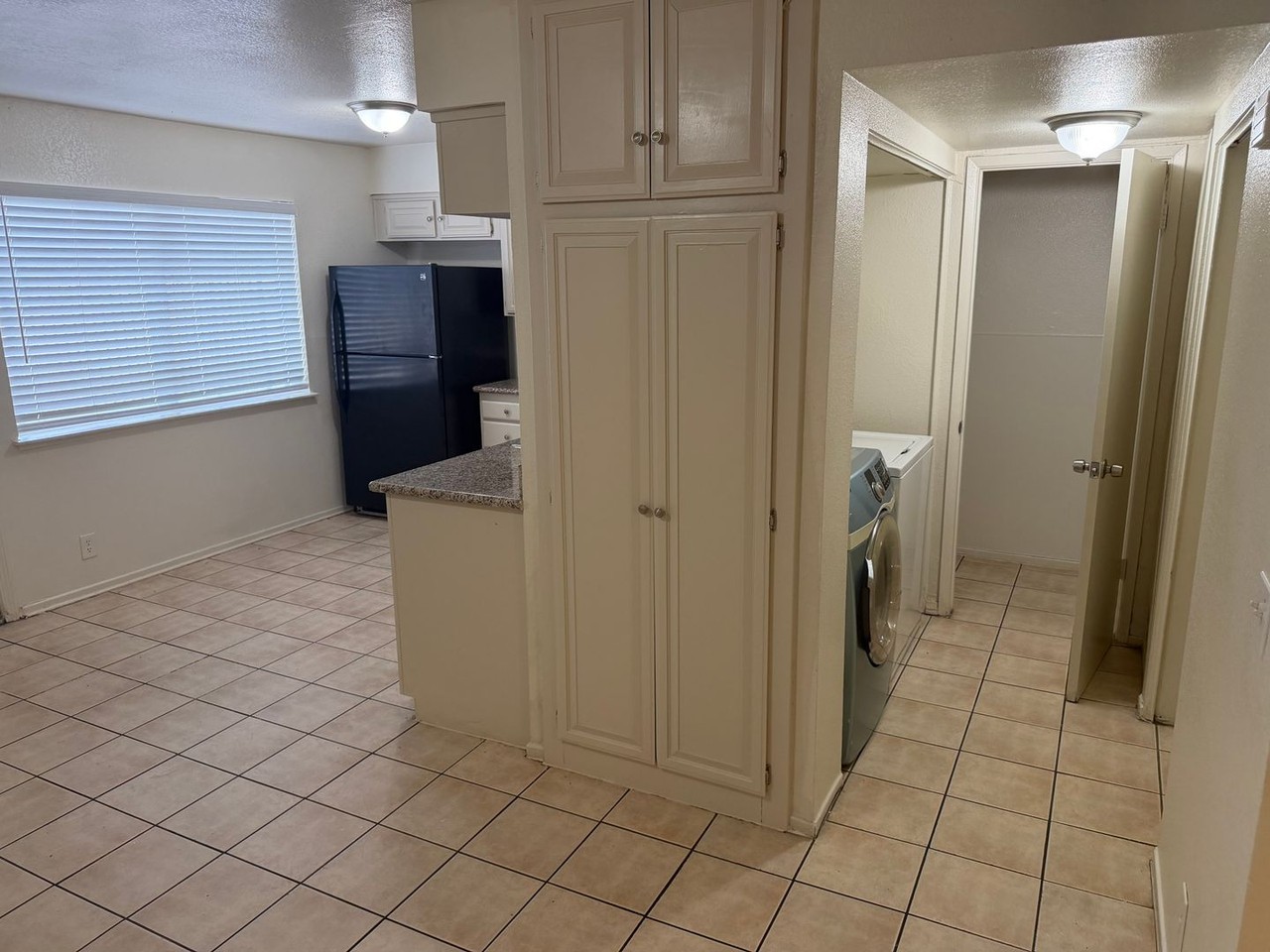 3523 Mercury St #D - Photo 3 of 16