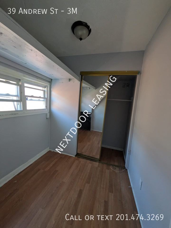 39 Andrew St #3M - Photo 5 of 11