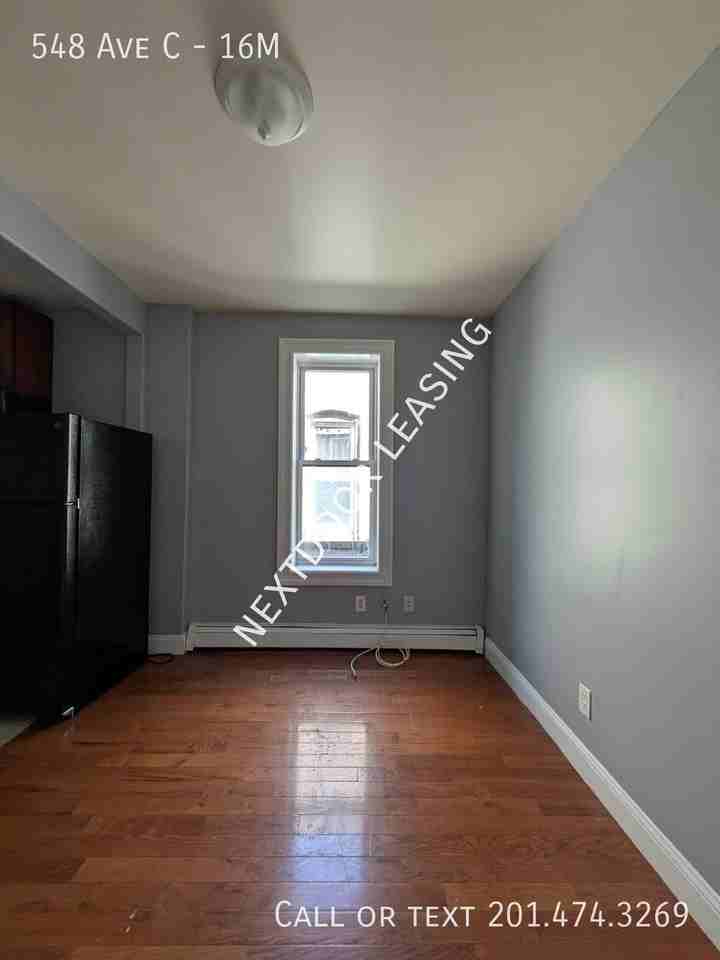 548 Avenue C #16M - Photo 5 of 7
