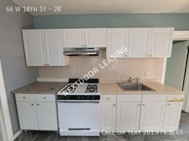 featured image of 66 W 18th St #2R