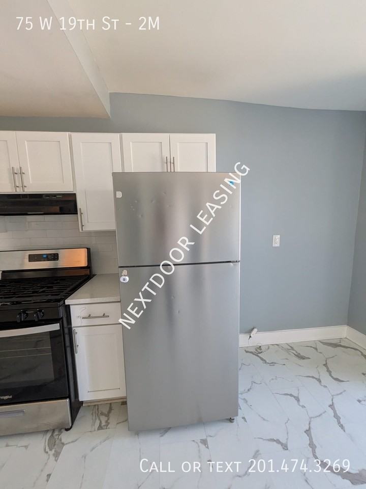 75 W 19th St #2M - Photo 2 of 14