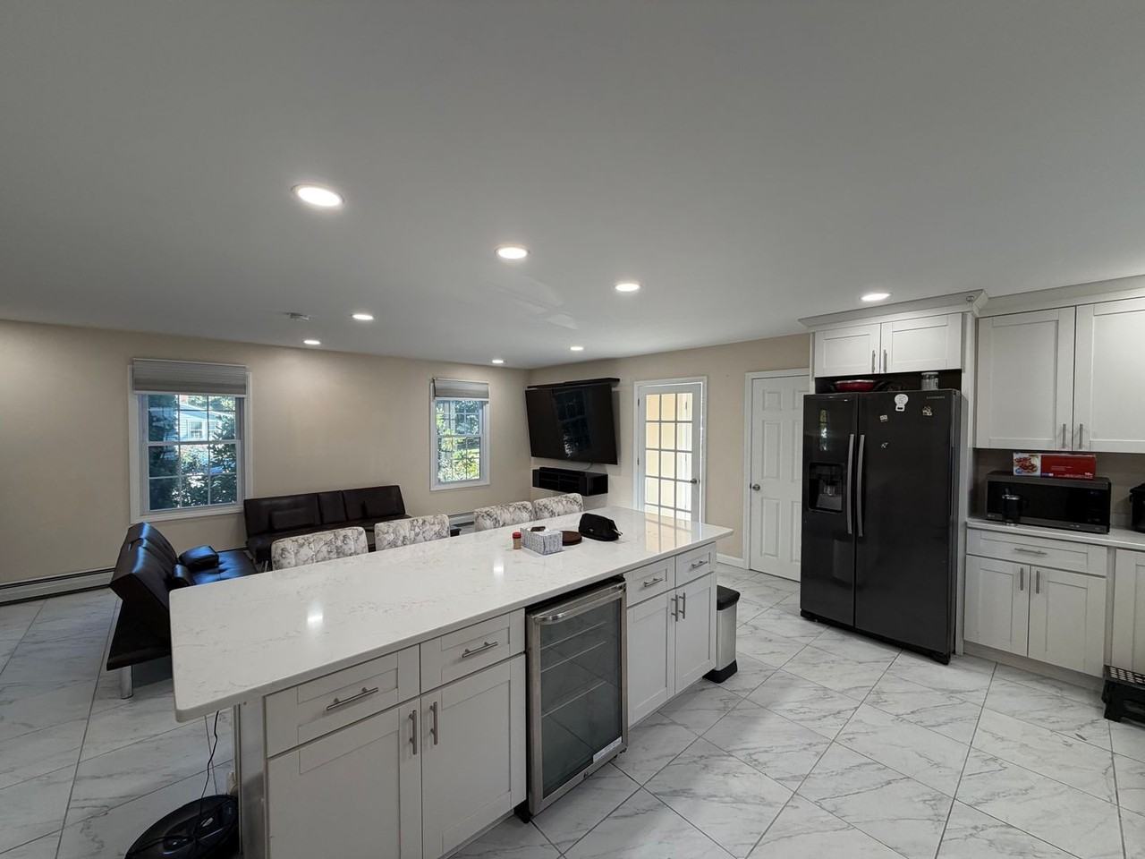 160 Broadway - Photo 3 of 34