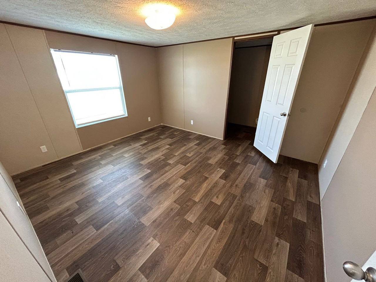 308 Hovie Ct - Photo 3 of 8
