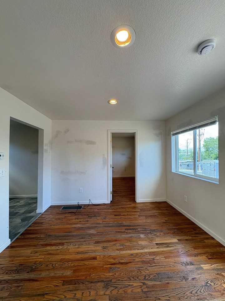 3240 W 55th Pl #03 - Photo 4 of 13