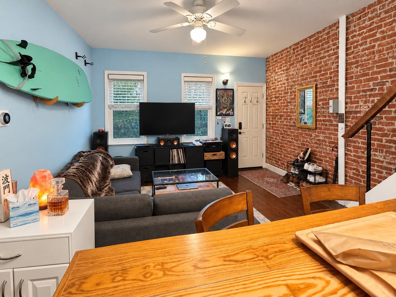 611 Montrose St - Photo 2 of 13