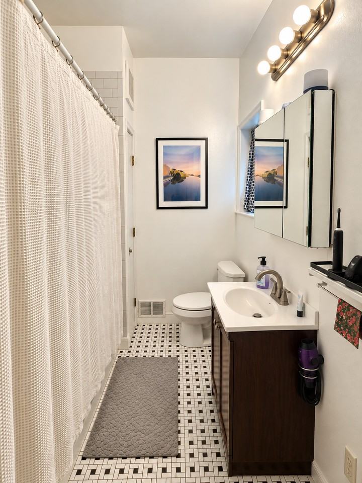 611 Montrose St - Photo 7 of 13