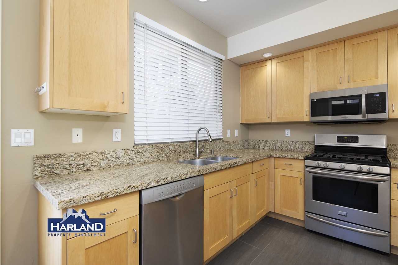 3528-3538 Indiana St Unit 3528 - Photo 2 of 26