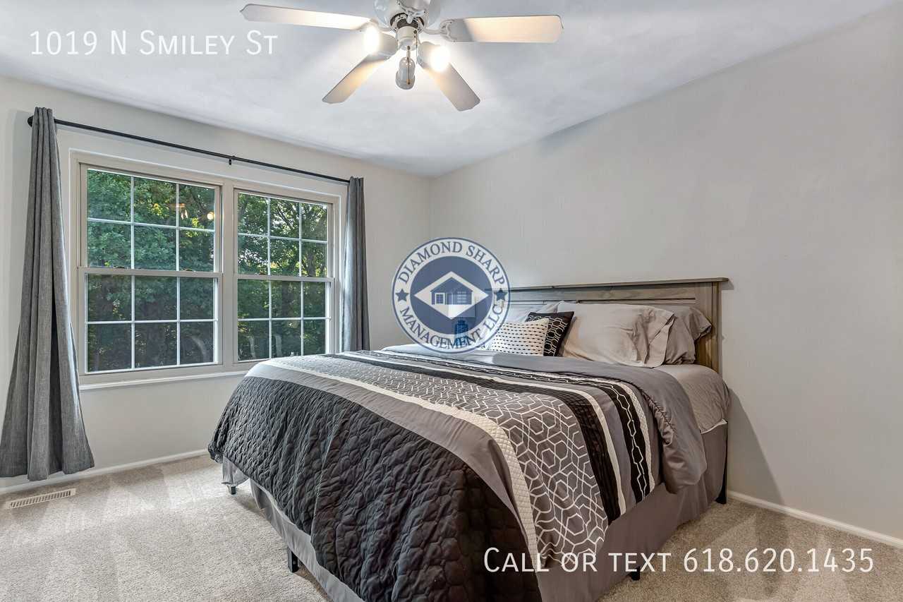 1019 N Smiley St - Photo 7 of 12
