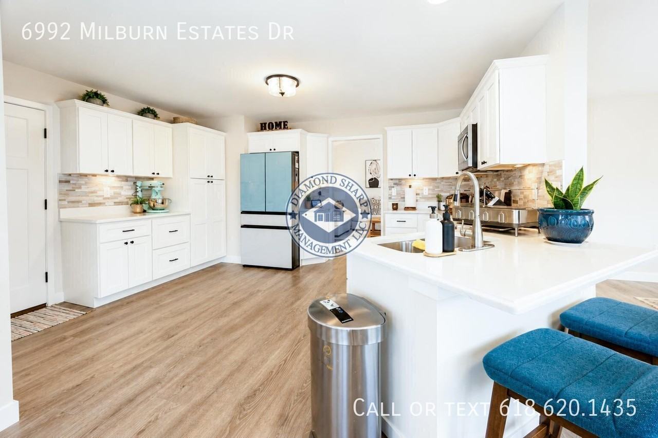6992 Milburn Estates Dr - Photo 4 of 16