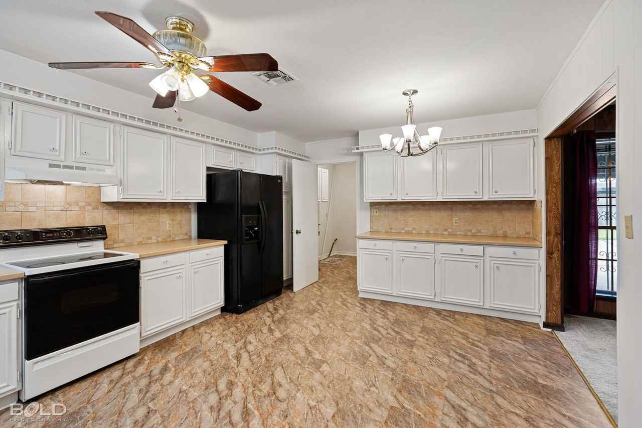 203 Stratmore Dr - Photo 6 of 19