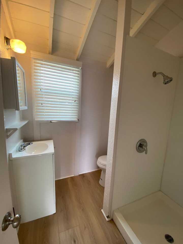 4432 Pacific Hwy #17 - Photo 4 of 5