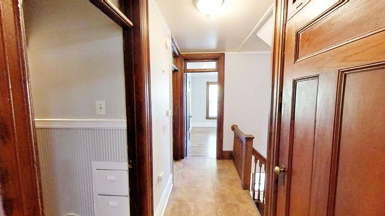 289B Pearl St - Photo 3 of 26