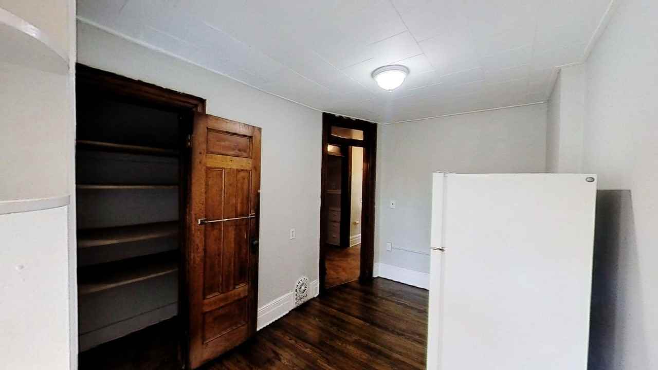289B Pearl St - Photo 7 of 26