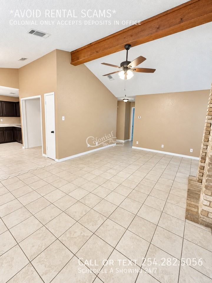 2210 Cimmaron Dr - Photo 4 of 18