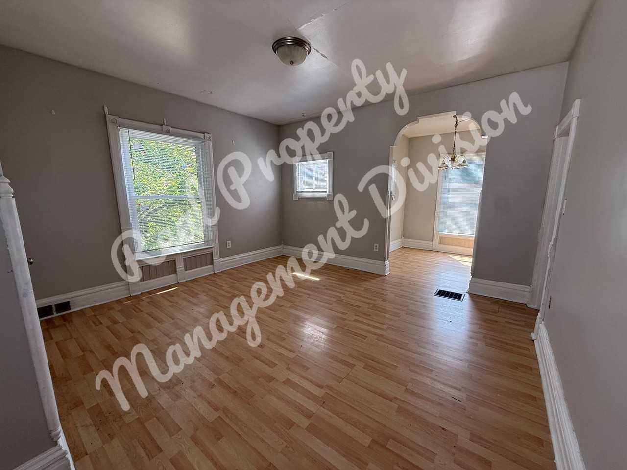 1133 S 2nd St #2 - Photo 3 of 13