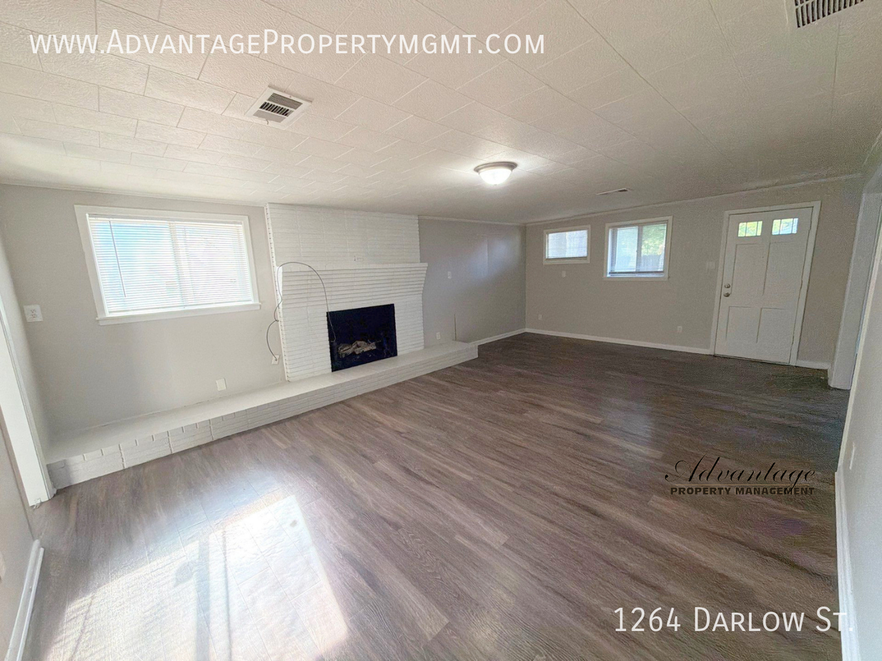 1264 Darlow St - Photo 4 of 23