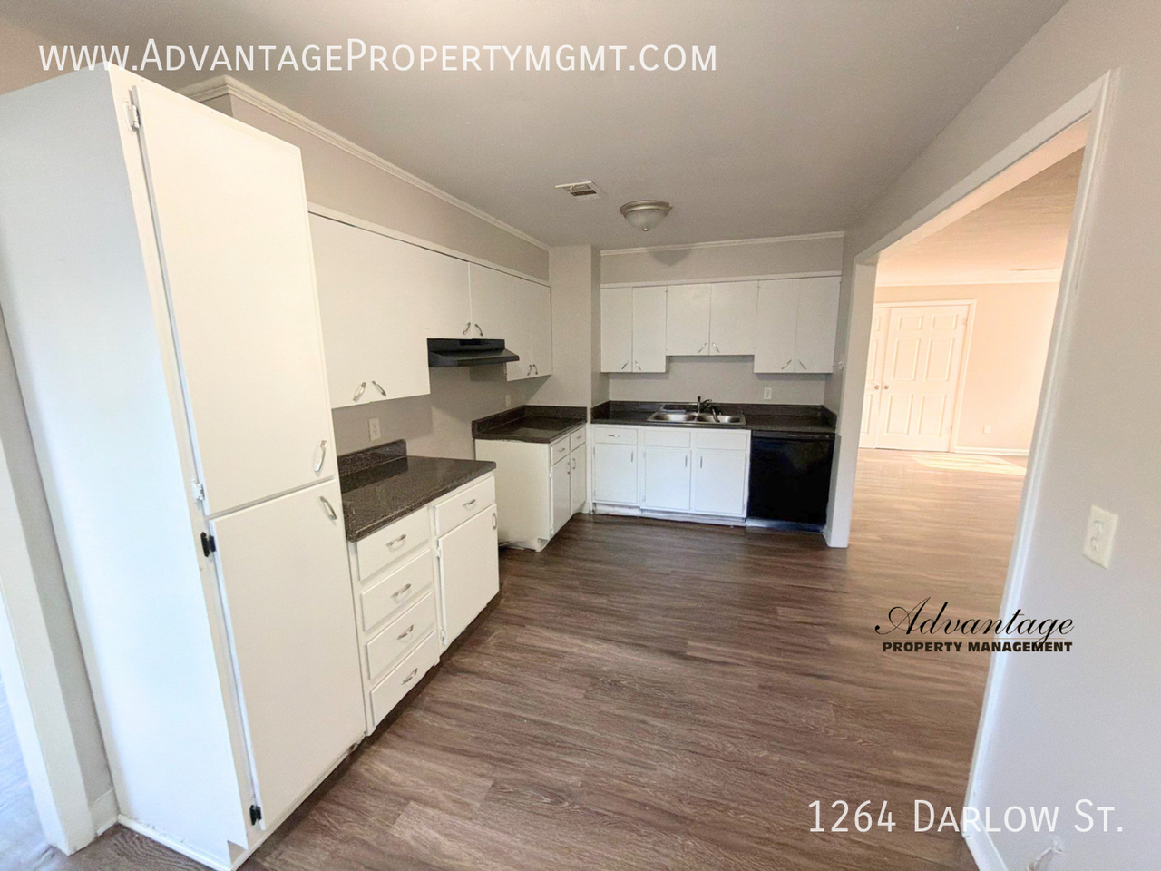 1264 Darlow St - Photo 7 of 23
