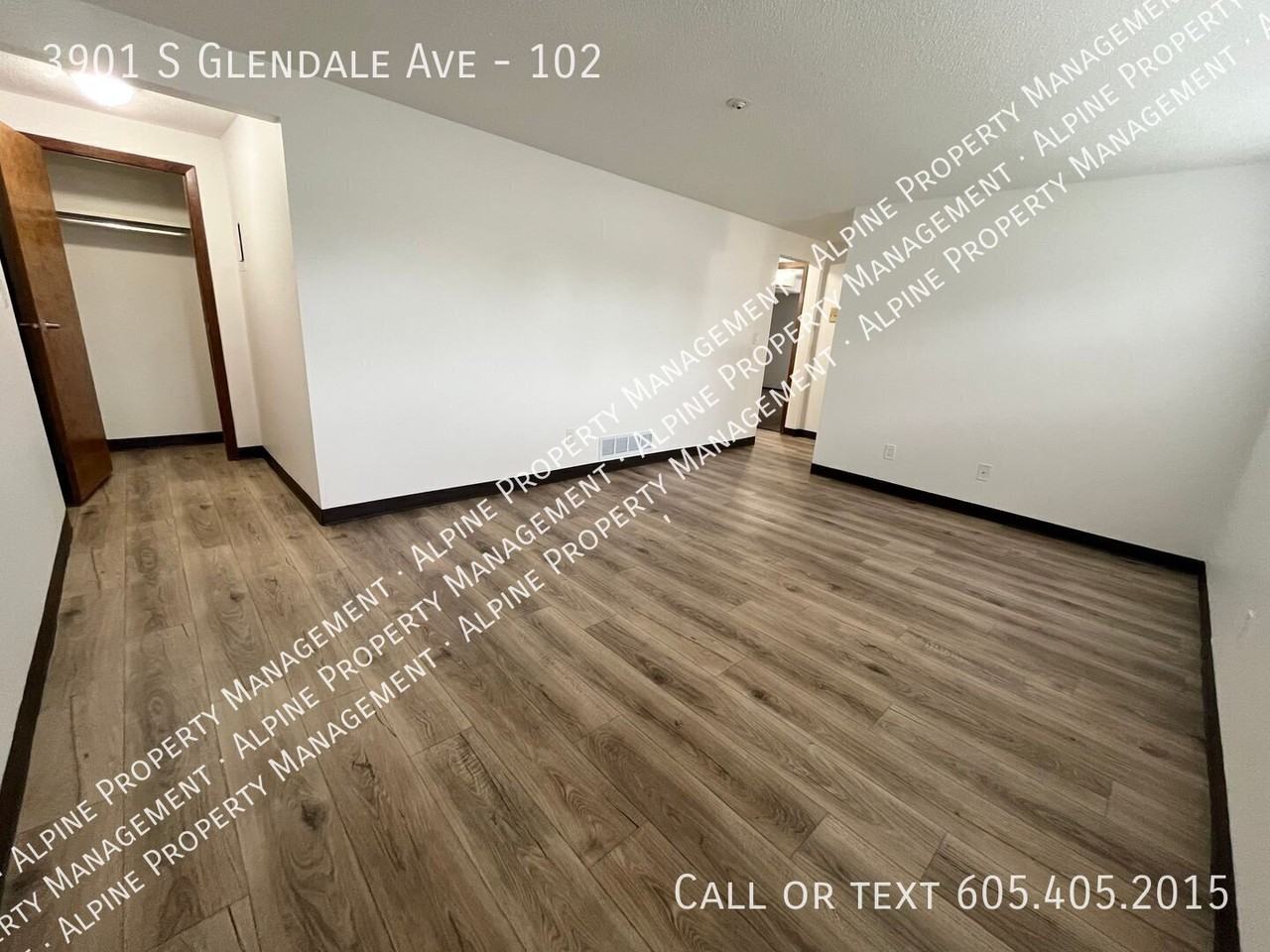 3901 S Glendale Ave #102 - Photo 5 of 19