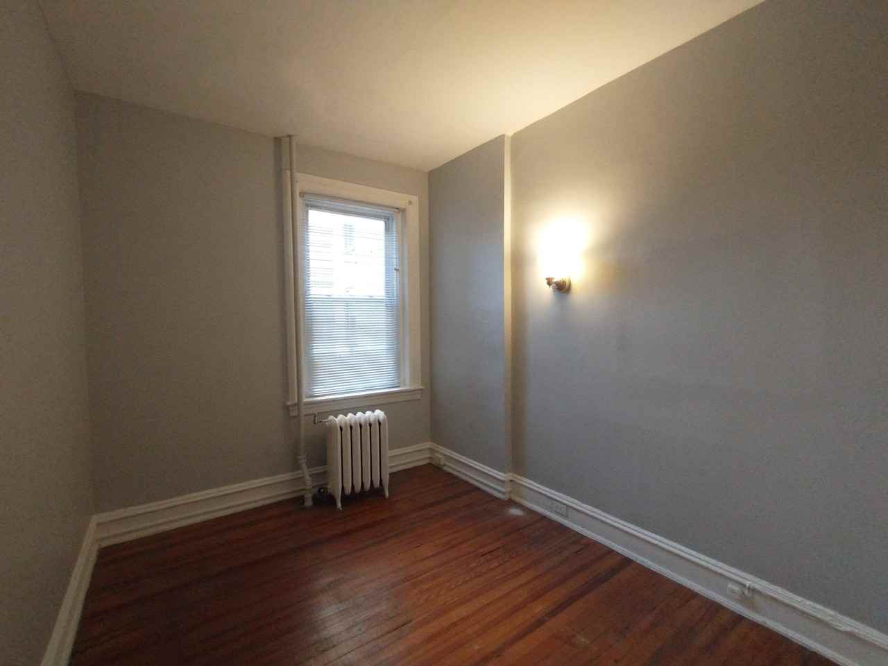 307 Dolphin St #3D - Photo 4 of 8