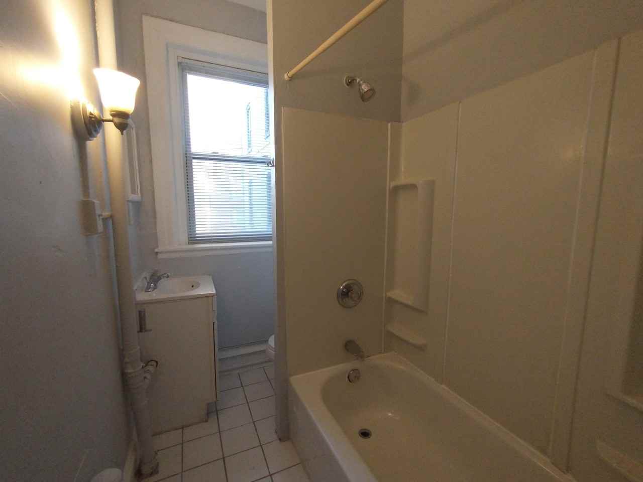 307 Dolphin St #3D - Photo 6 of 8