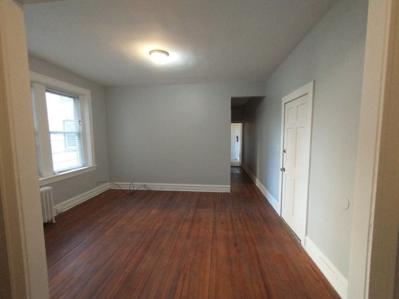 307 Dolphin St #3D - Photo 7 of 8