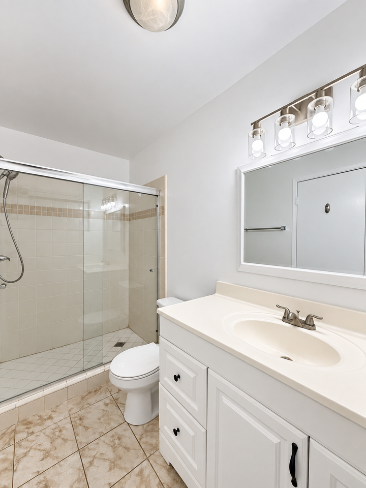 1044 N Curson Ave #1 - Photo 7 of 17